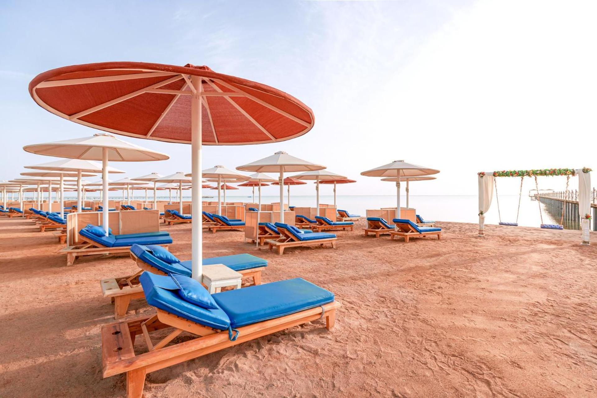 Pickalbatros Laguna Vista Aqua Park Sharm el-Sheikh Ngoại thất bức ảnh The beach at the resort