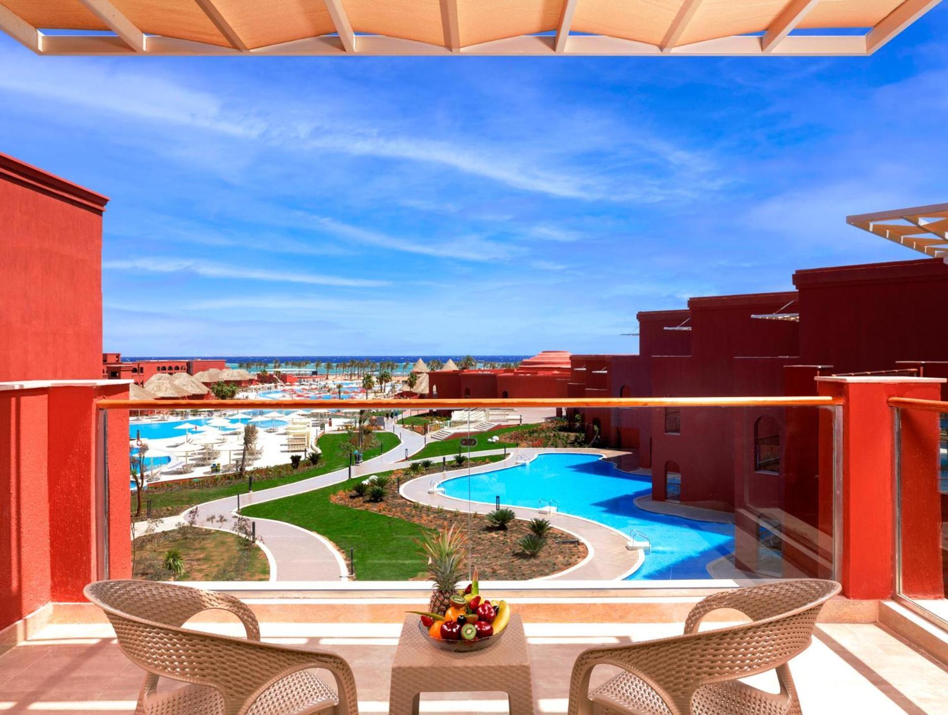Pickalbatros Laguna Vista Aqua Park Sharm el-Sheikh Ngoại thất bức ảnh The view from the balcony of a room at the resort